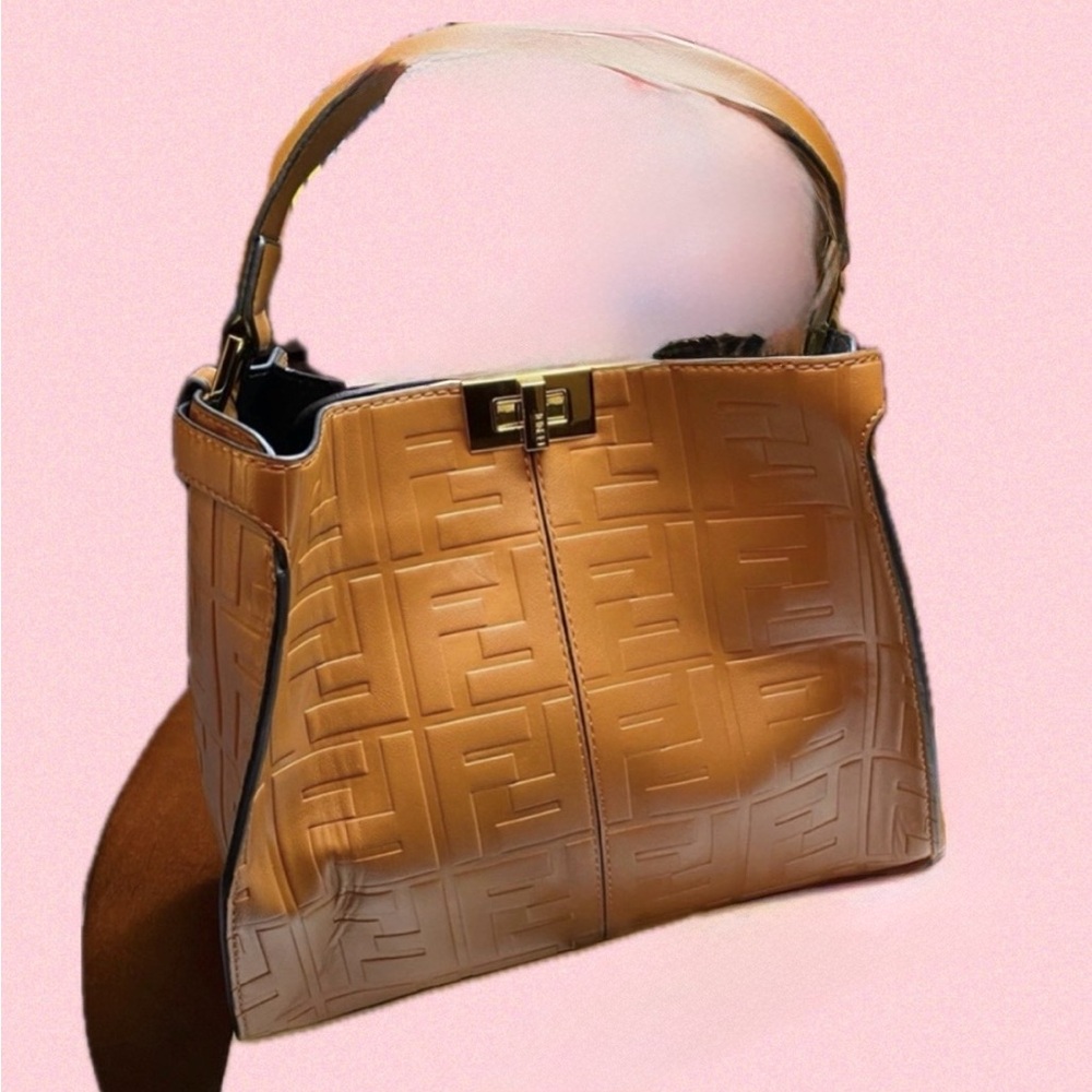 SOLD!!!
Embossed Vegan Leather Shoulder Bag in Rich Tan
